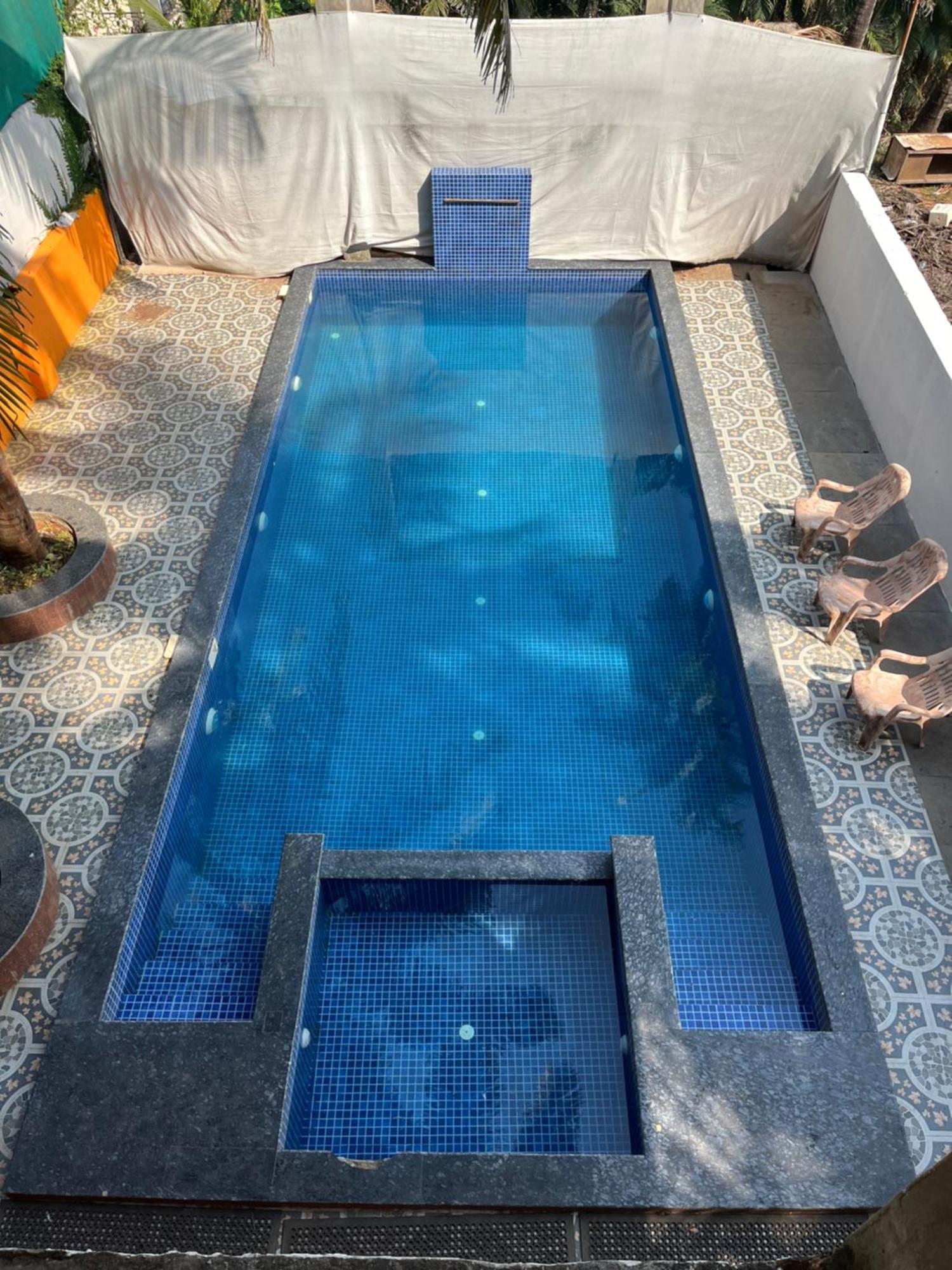 Aura Rooms & Swimming Pool, カラングート エクステリア 写真